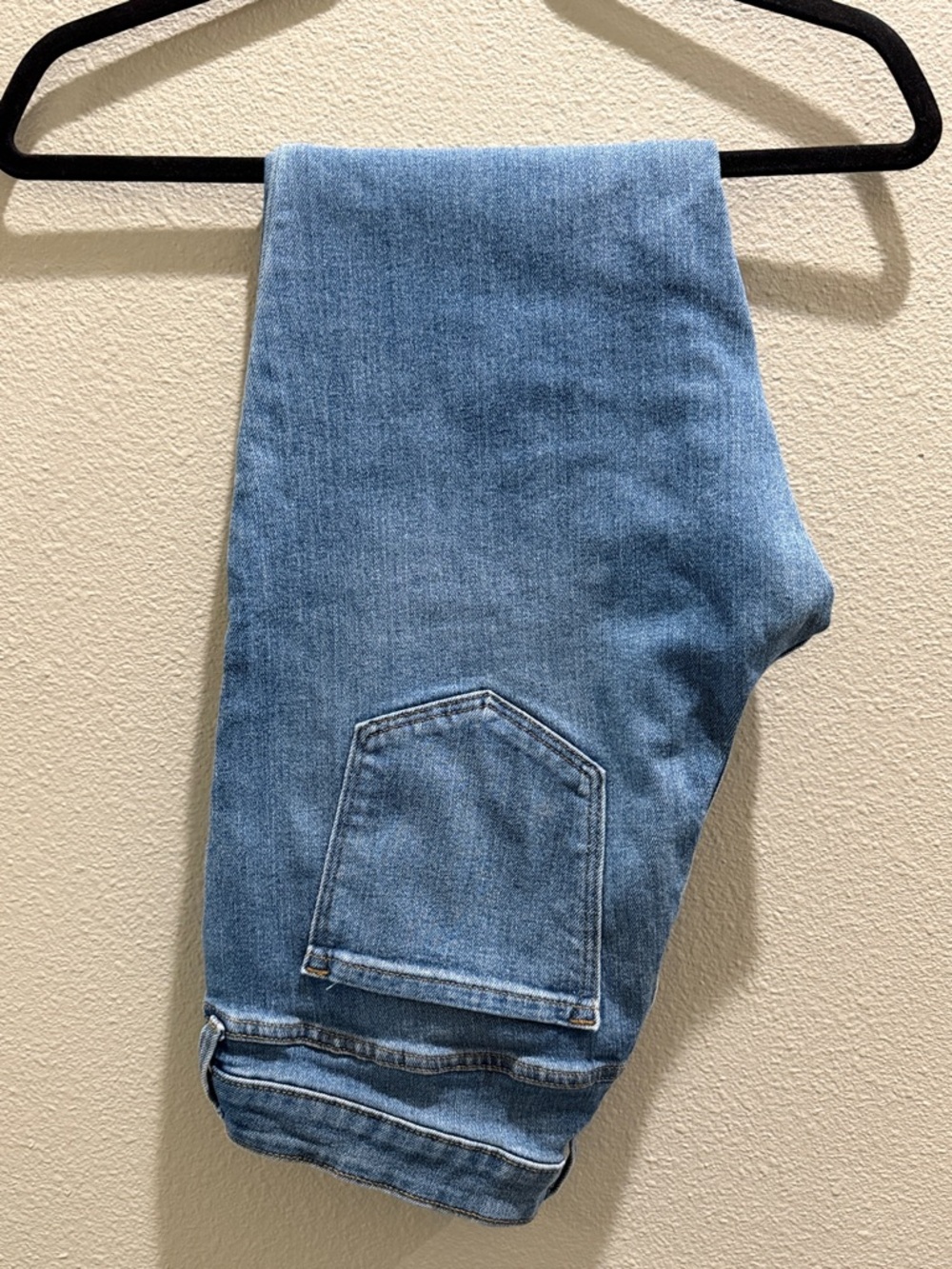 Old Navy Light Blue Straight Leg Women’s Jeans